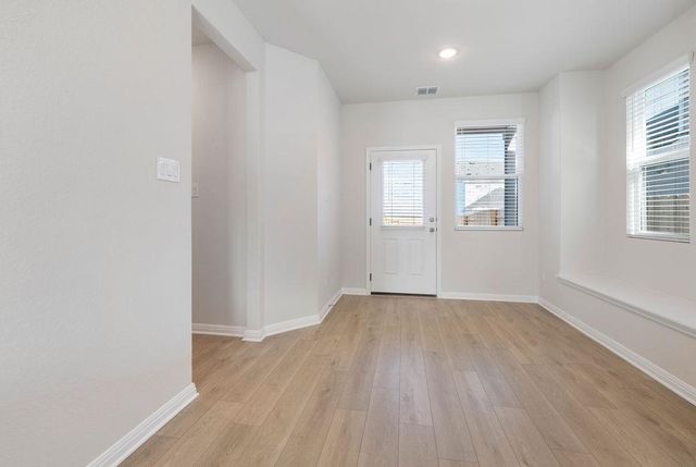 116 Barret DR, Liberty Hill, TX 78642