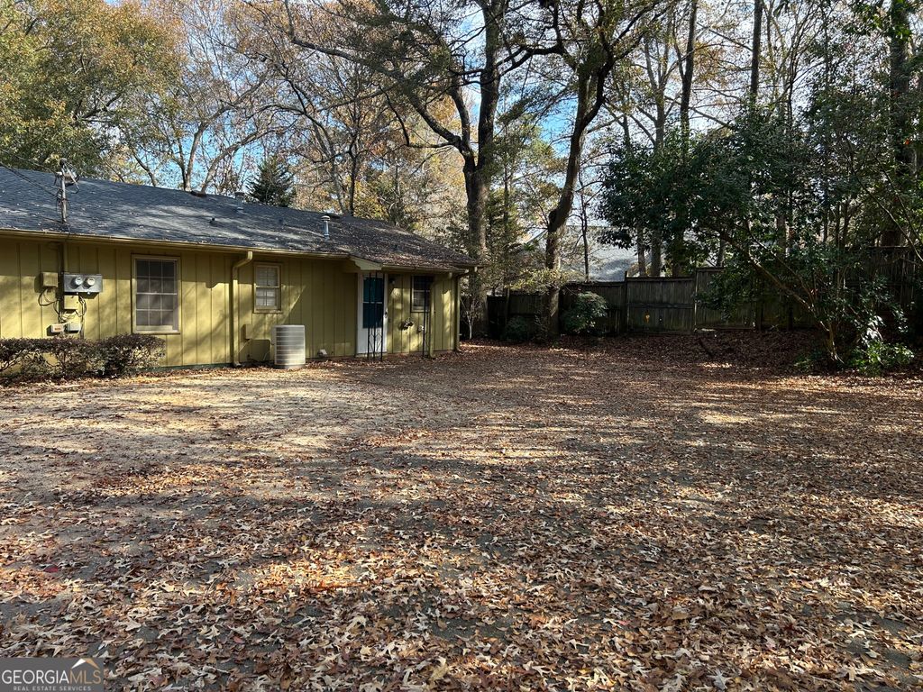 627 Epps Bridge Parkway, Athens, GA 30606