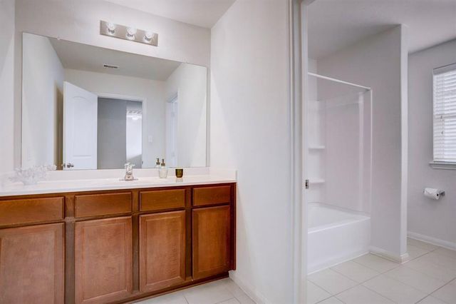 1303 Emerald Stone Drive, Rosharon, TX 77583