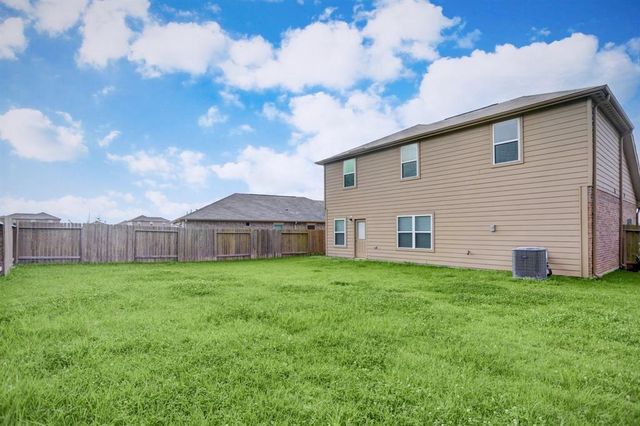 1303 Emerald Stone Drive, Rosharon, TX 77583