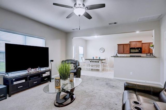 1303 Emerald Stone Drive, Rosharon, TX 77583