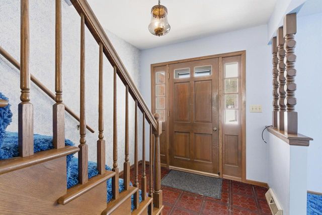 3642 COUNTY ROAD I, Saukville, WI 53080