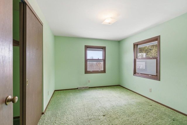 3642 COUNTY ROAD I, Saukville, WI 53080