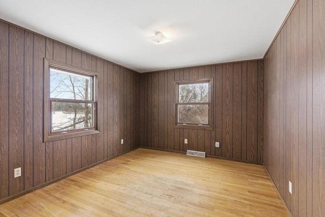 3642 COUNTY ROAD I, Saukville, WI 53080