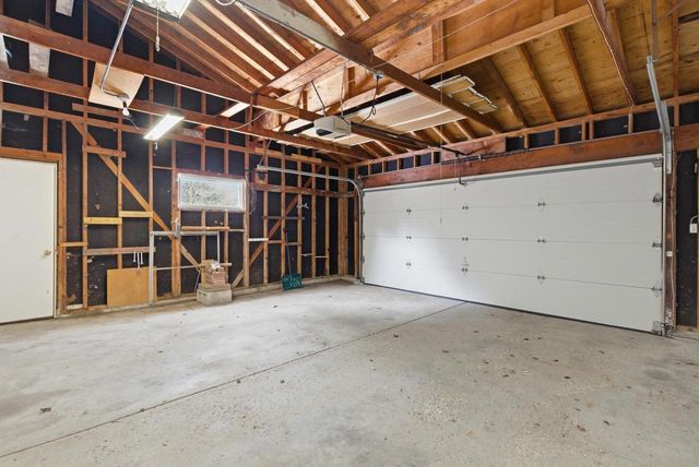 3642 COUNTY ROAD I, Saukville, WI 53080