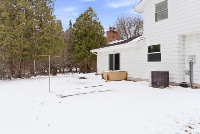 3642 COUNTY ROAD I, Saukville, WI 53080