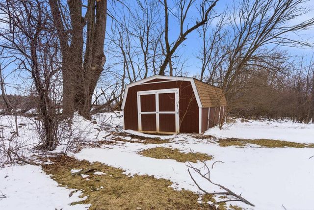 3642 COUNTY ROAD I, Saukville, WI 53080