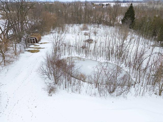 3642 COUNTY ROAD I, Saukville, WI 53080