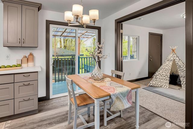10624 171st Avenue NE, Redmond, WA 98052
