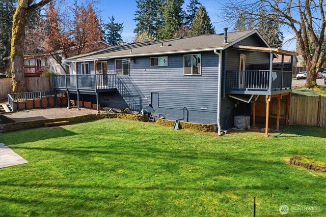 10624 171st Avenue NE, Redmond, WA 98052