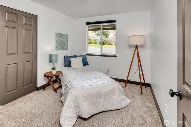 10624 171st Avenue NE, Redmond, WA 98052