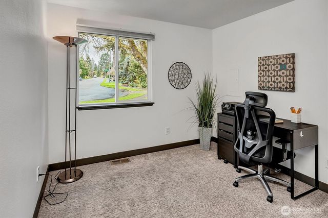 10624 171st Avenue NE, Redmond, WA 98052