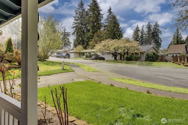 10624 171st Avenue NE, Redmond, WA 98052