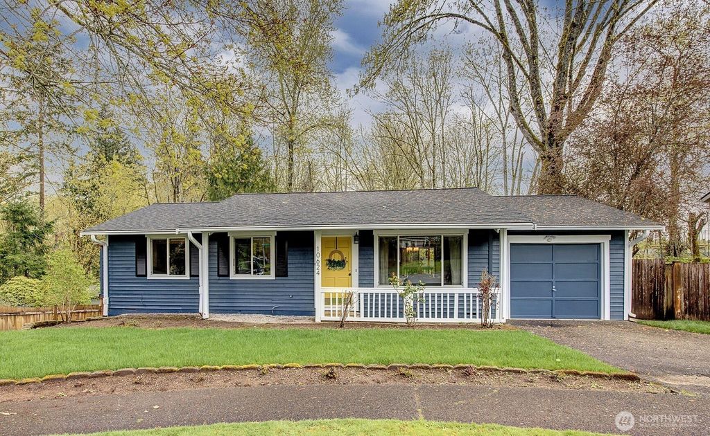 10624 171st Avenue NE, Redmond, WA 98052