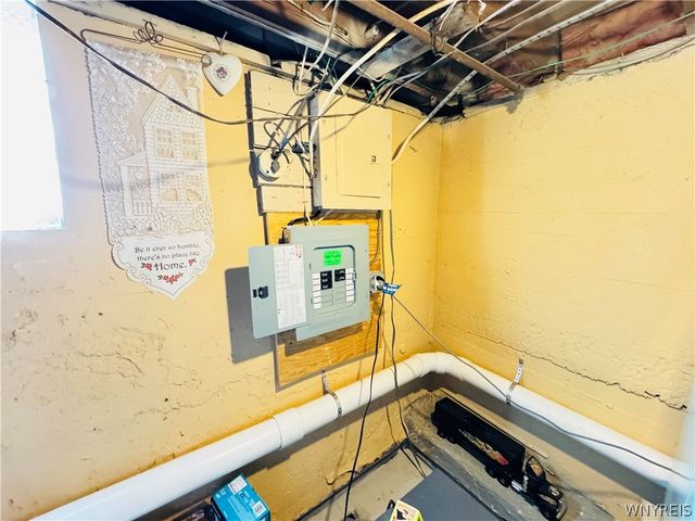 42 Beverly Avenue, Lockport City, NY 14094