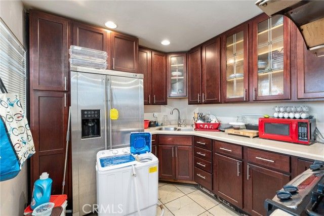 439 W 76th Street, Los Angeles, CA 90003