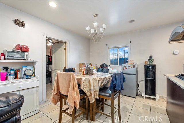 439 W 76th Street, Los Angeles, CA 90003