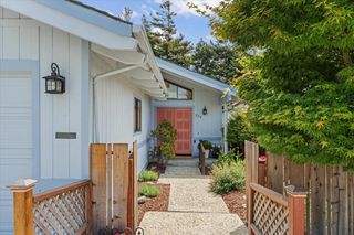 224 Pilkington Avenue, Santa Cruz, CA 95062