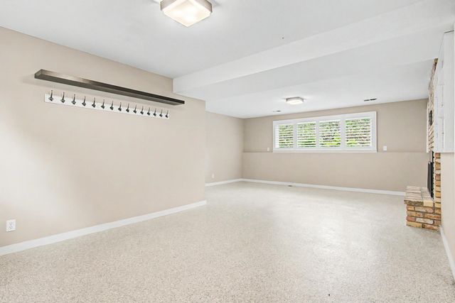 5616 Highwood Drive, Edina, MN 55436