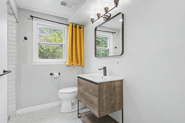 5616 Highwood Drive, Edina, MN 55436