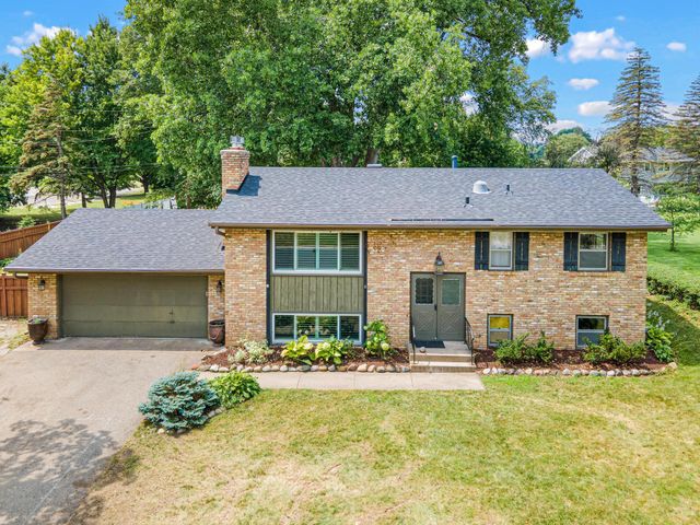 5616 Highwood Drive, Edina, MN 55436