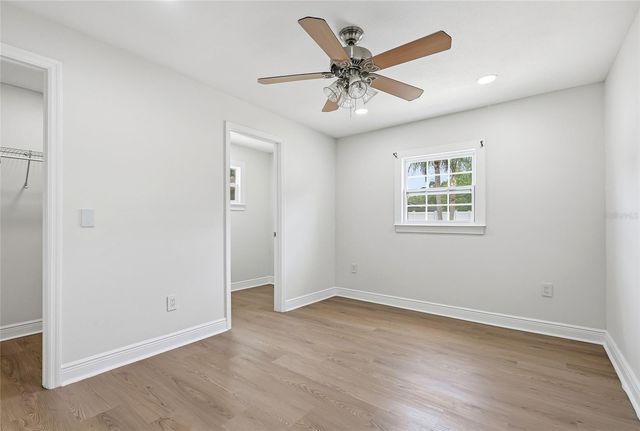 8215 LA SERENA DRIVE, Tampa, FL 33614
