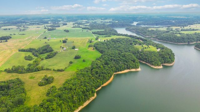 75 Fishing Creek Road, Nancy, KY 42544