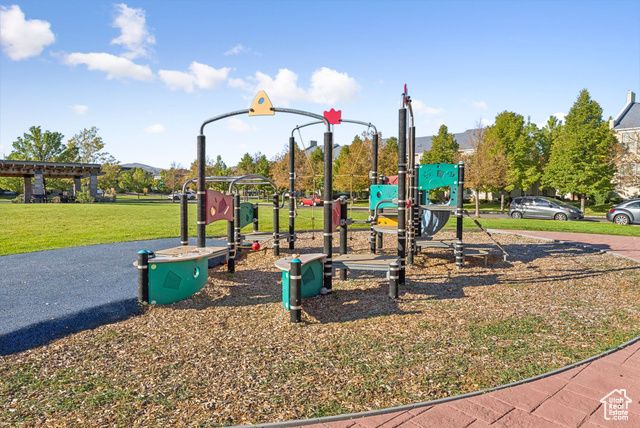 4518 W CAVE RUN LN, South Jordan, UT 84095