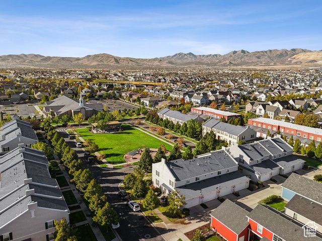 4518 W CAVE RUN LN, South Jordan, UT 84095