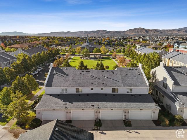4518 W CAVE RUN LN, South Jordan, UT 84095