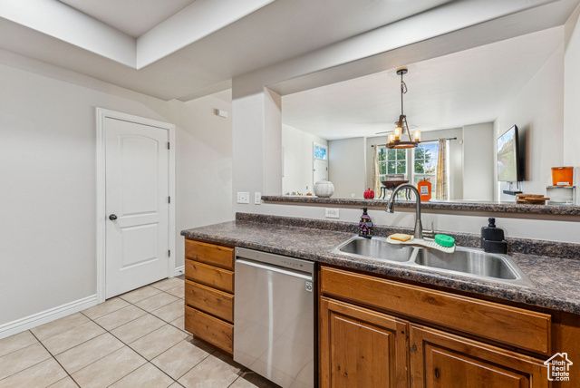 4518 W CAVE RUN LN, South Jordan, UT 84095