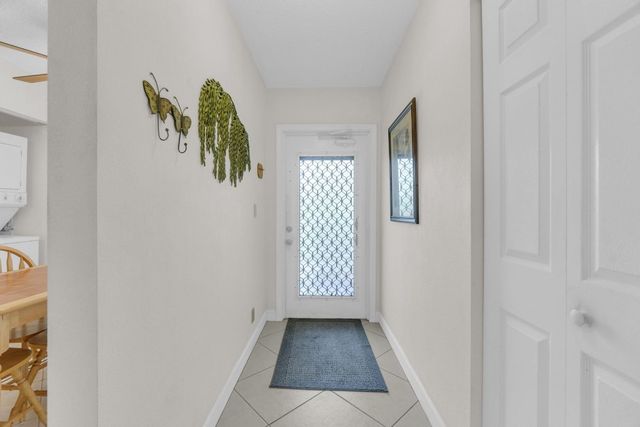 7340 Lake Circle Drive 301, Margate, FL 33063