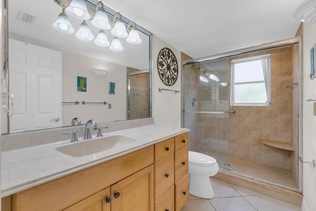 7340 Lake Circle Drive 301, Margate, FL 33063