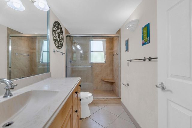 7340 Lake Circle Drive 301, Margate, FL 33063