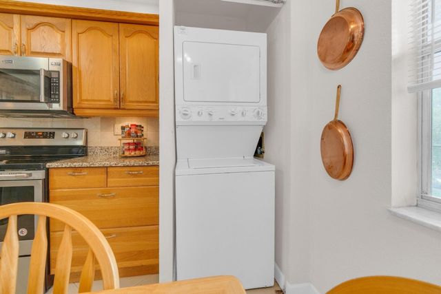 7340 Lake Circle Drive 301, Margate, FL 33063