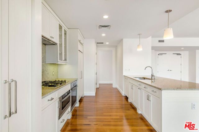 1 W Century Drive 24D, Los Angeles, CA 90067