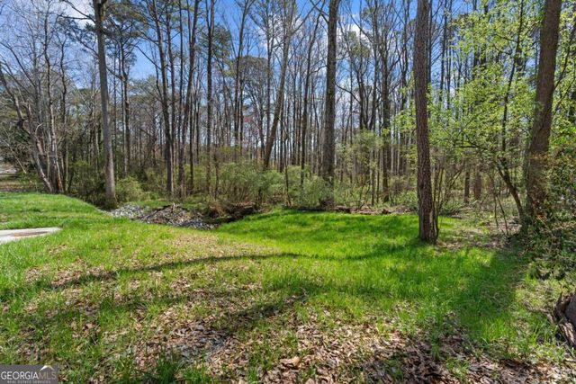 3222 Crossing Drive, Snellville, GA 30078