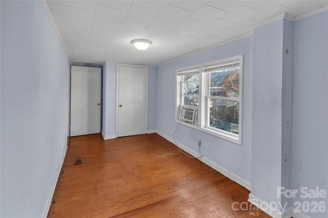 215 King Street S, Gastonia, NC 28086