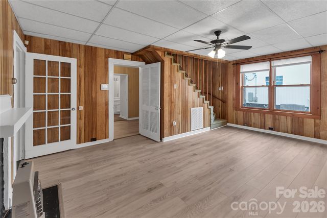 215 King Street S, Gastonia, NC 28086