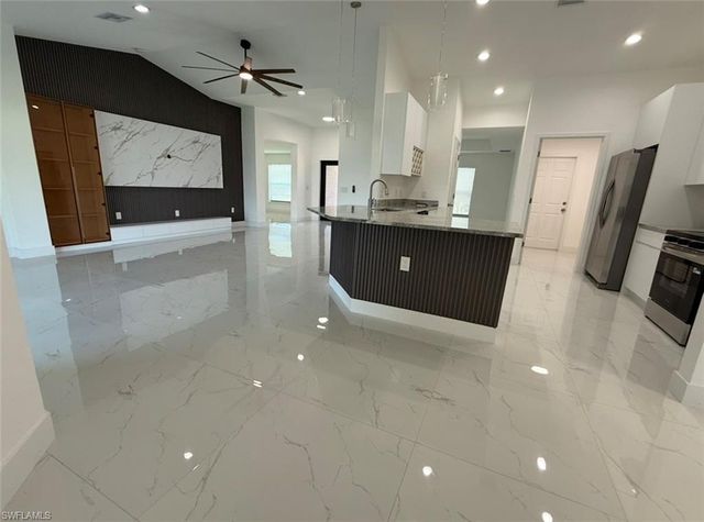 3412 24th ST W, Lehigh Acres, FL 33971