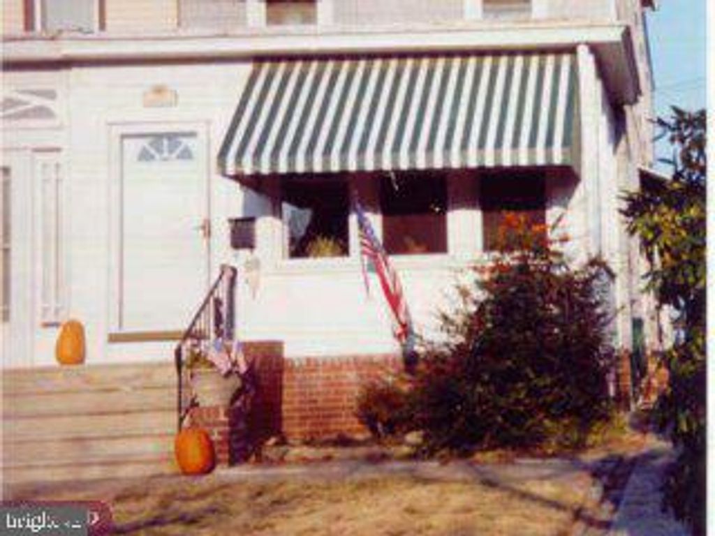 335 JEFFERSON AVE, Bristol, PA 19007