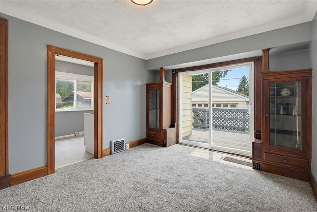 3842 Highland Road, Cleveland, OH 44111