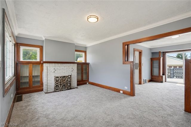3842 Highland Road, Cleveland, OH 44111