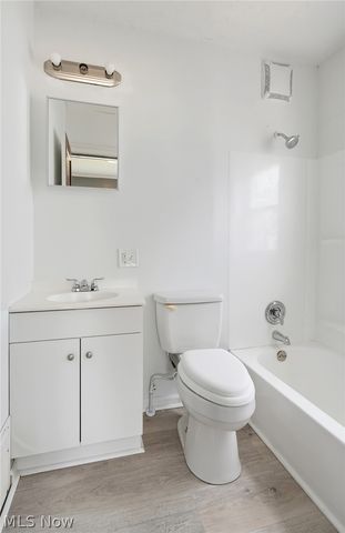3842 Highland Road, Cleveland, OH 44111