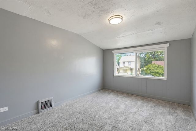 3842 Highland Road, Cleveland, OH 44111