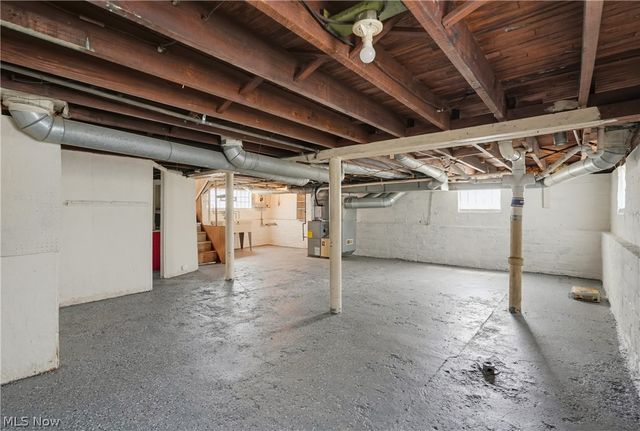 3842 Highland Road, Cleveland, OH 44111