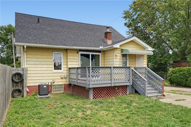 3842 Highland Road, Cleveland, OH 44111