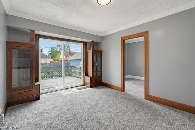 3842 Highland Road, Cleveland, OH 44111