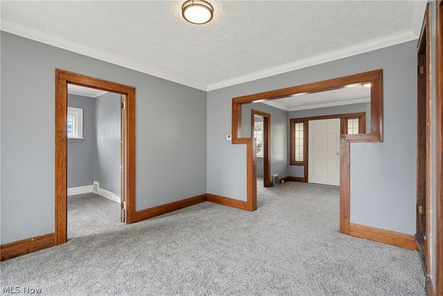 3842 Highland Road, Cleveland, OH 44111