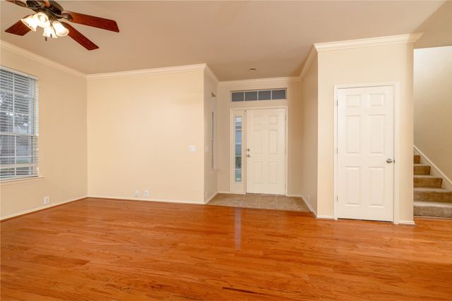 2722 Hyde Park Drive, Grand Prairie, TX 75050